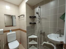 Woodsvale (D25), Condominium #577675681